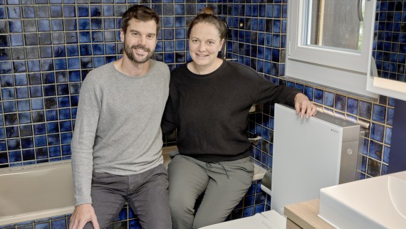 Tobias Wildbrett and his wife Manuela Weibel (@ Ben Huggler) Tobias Wildbrett and his wife Manuela Weibel (@ Ben Huggler)