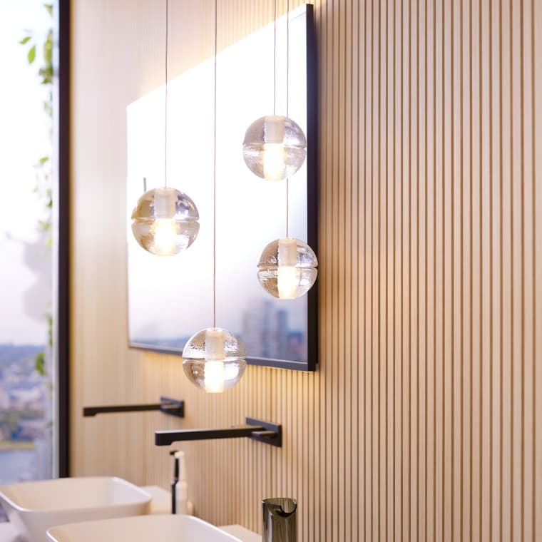 View of the wash place with ceiling lights in the foreground (© Geberit) View of the wash place with ceiling lights in the foreground (© Geberit)