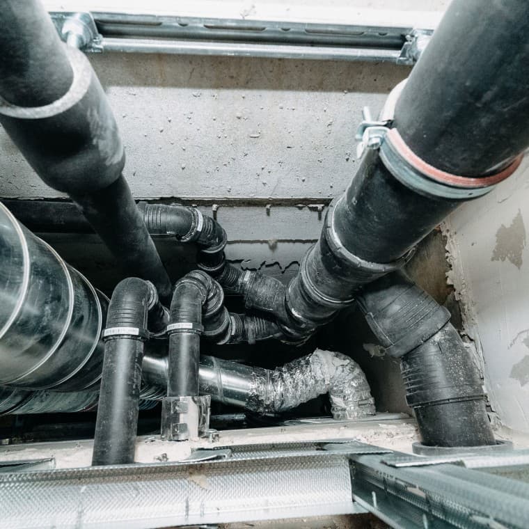 Geberit Silent-Pro SuperTube stack in the duct Geberit Silent-Pro SuperTube stack in the duct